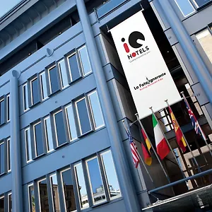 4* Hotell Iq